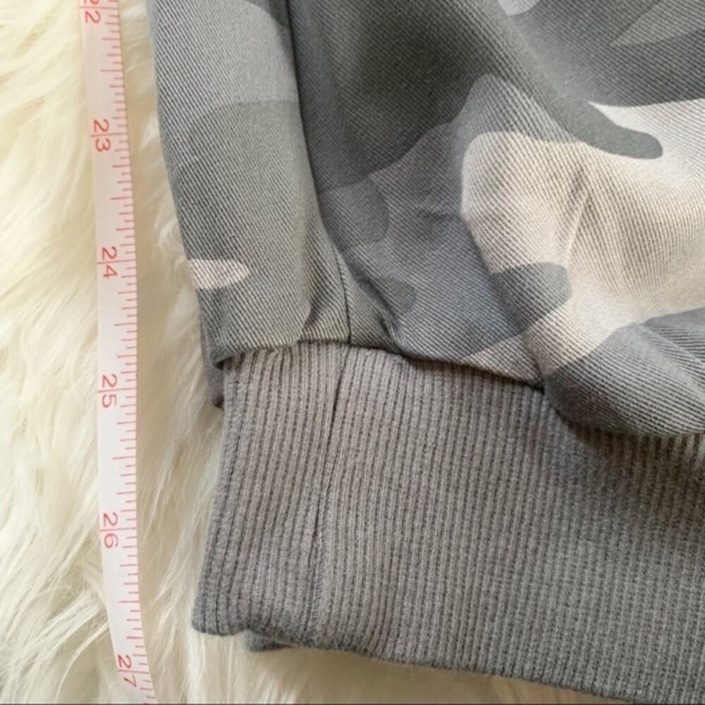 Splendid Camo Joggers Size XS - Picture 9 of 16
